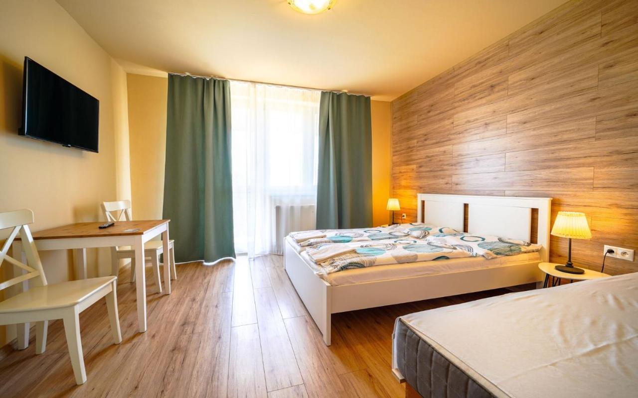 Apartmany Karmon Park Veľký Meder Extérieur photo